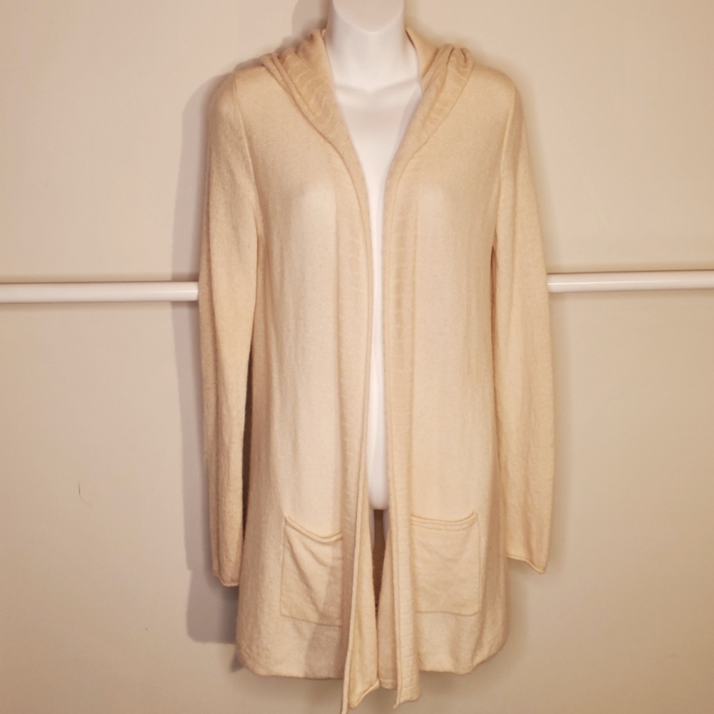 Kinross 100% cashmere rib trimmed hoodie